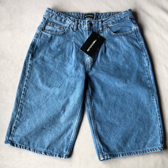 PrettyLittleThing Pants - PrettyLittleThing ~ Baggy Boyfriend Longline Short ~ Women’s Size 32 Waist